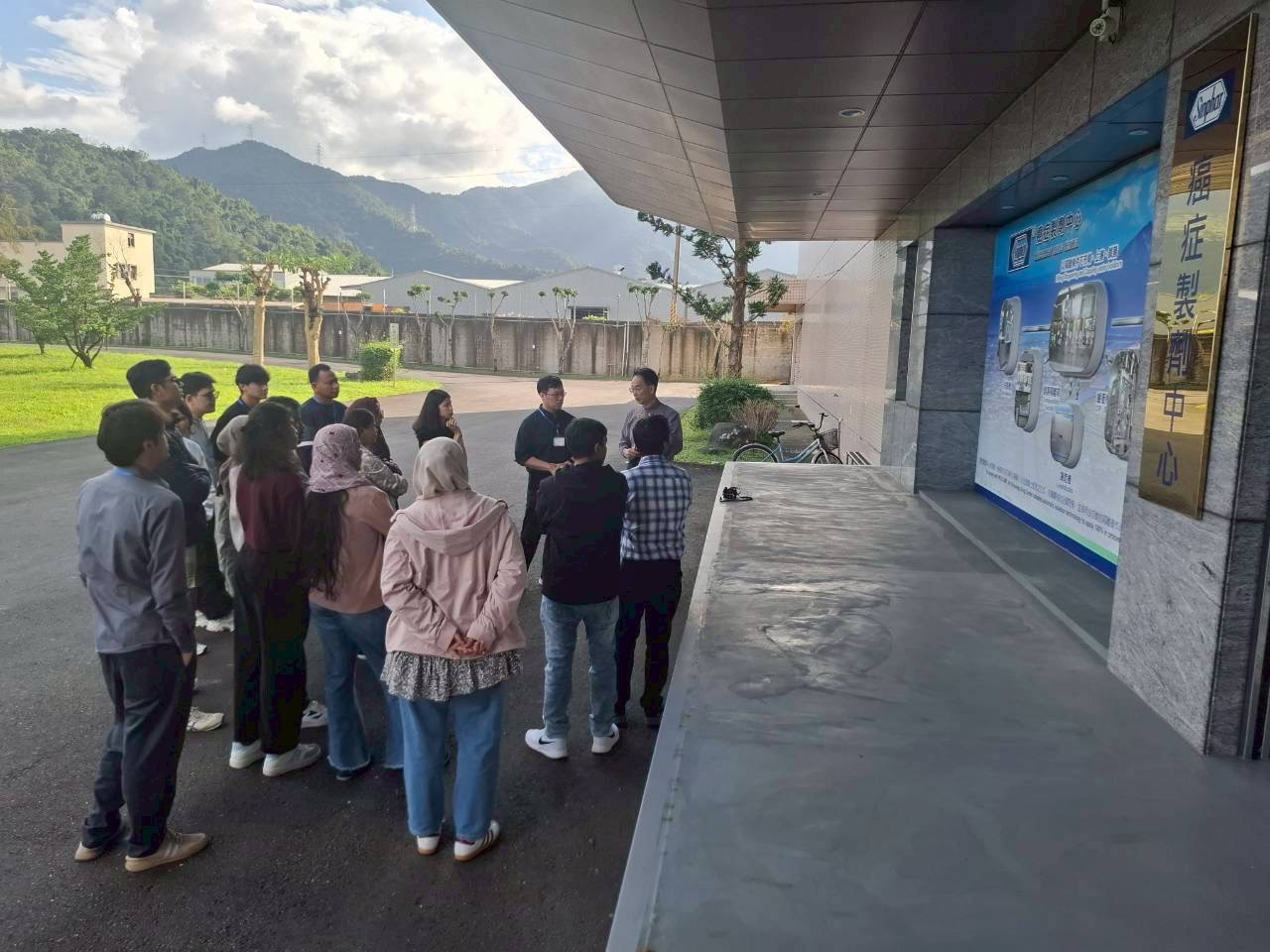 杏輝主管介紹杏輝癌症製劑中心